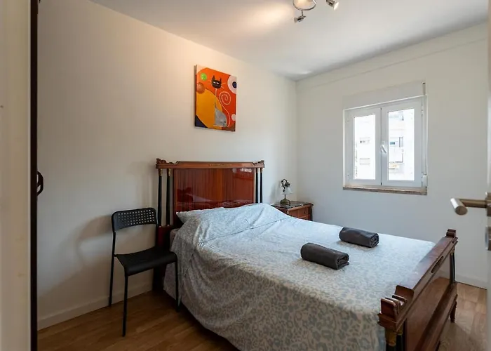 Olivais 2br - Metro & Airport By Perfect Getaway Appartement *